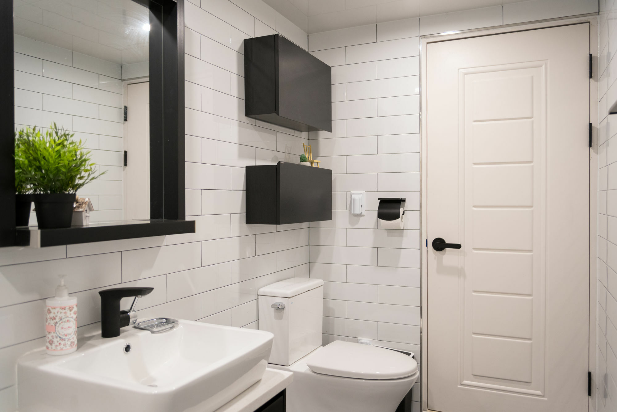 Mono House Budget Hotel 2*