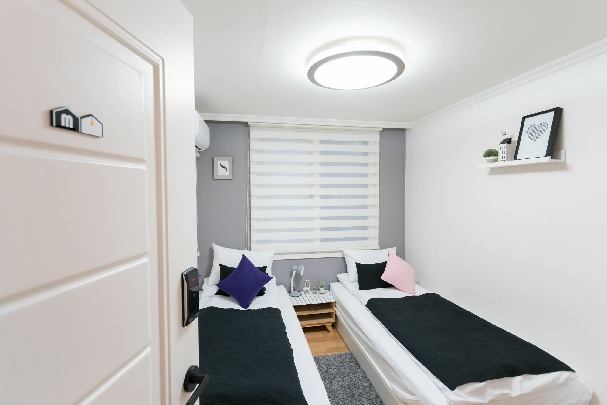 Mono House Budget Hotel Seoul