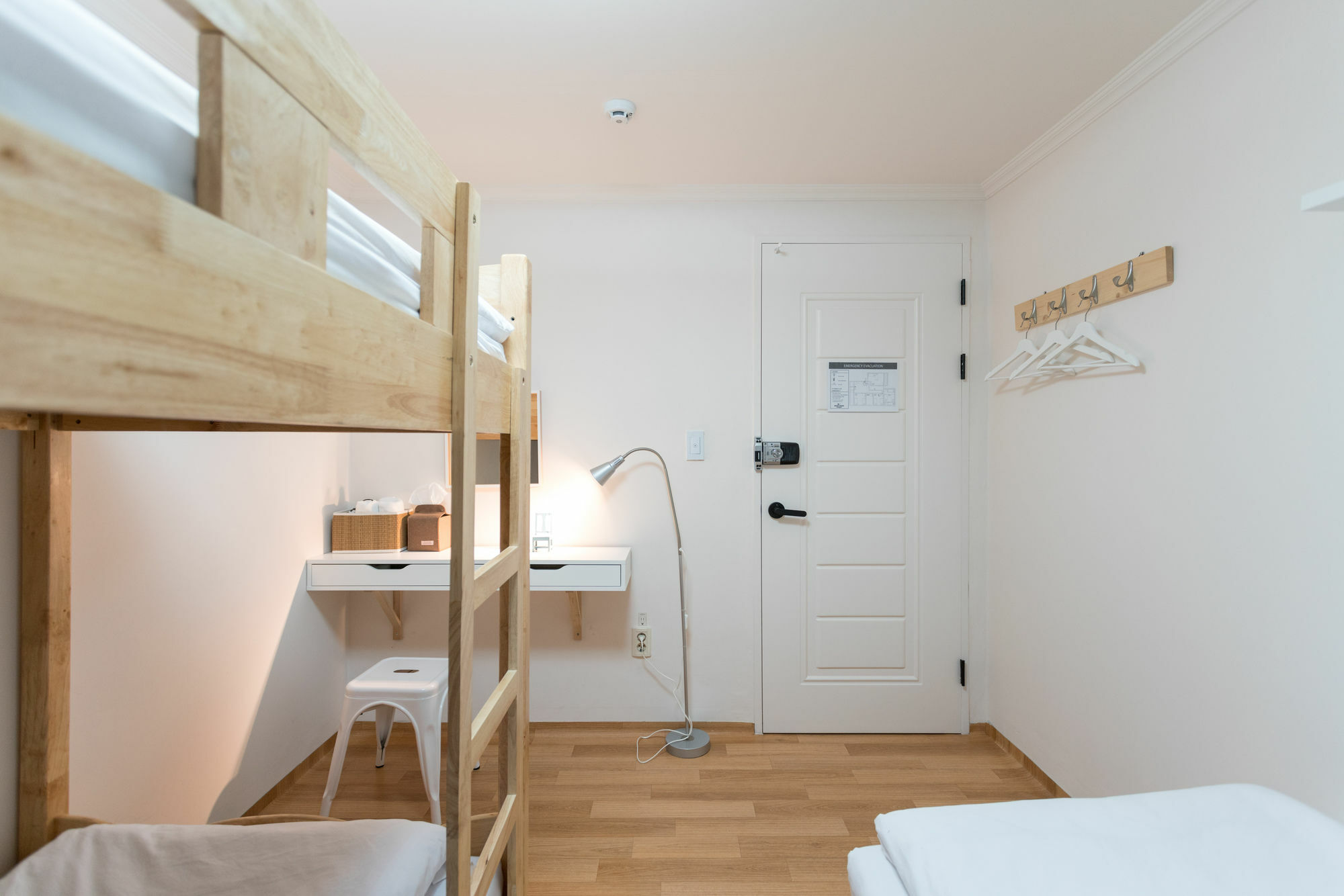 Mono House Budget Seoul